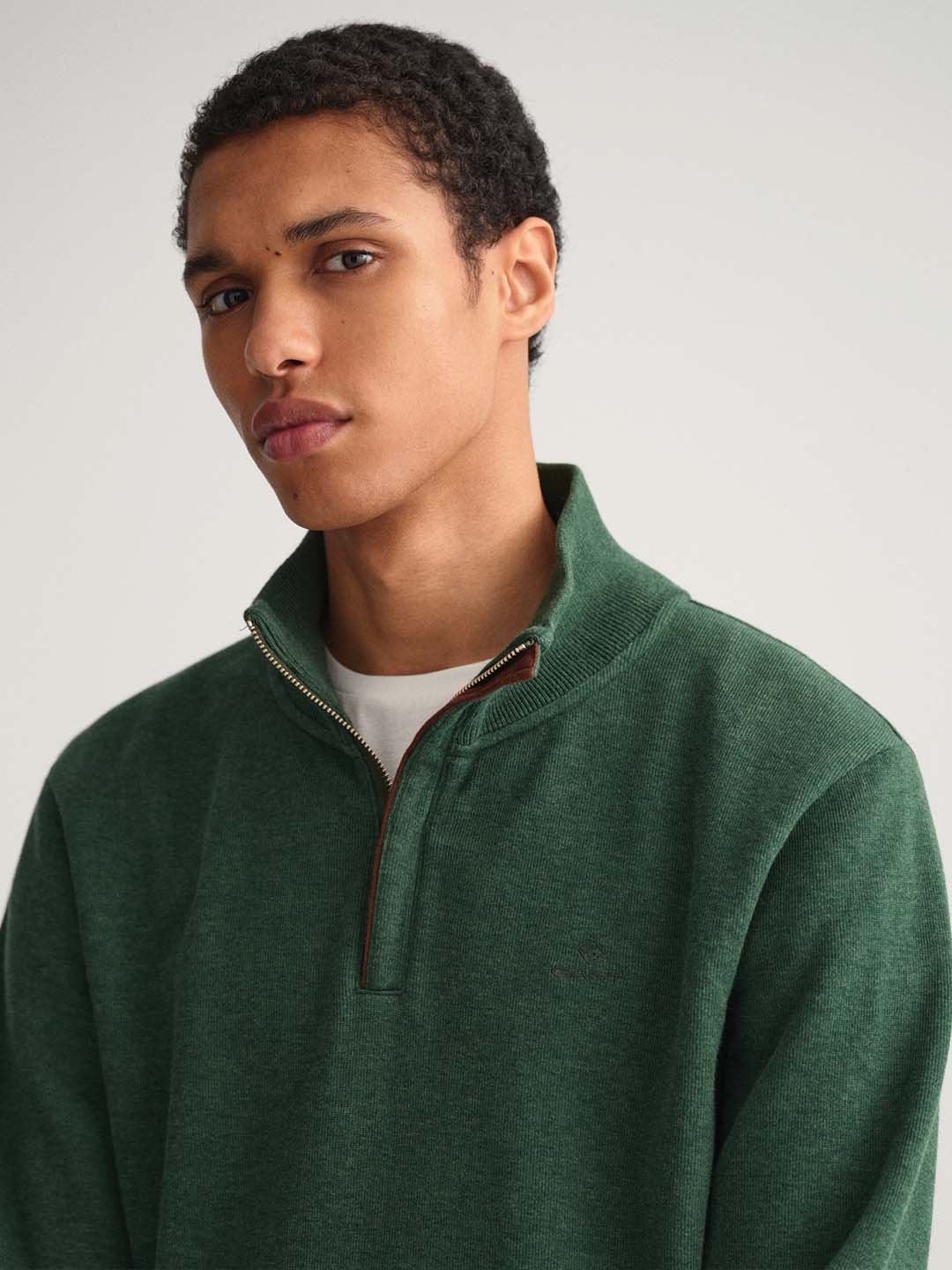 Gant Men Green Colourblocked Sweatshirt