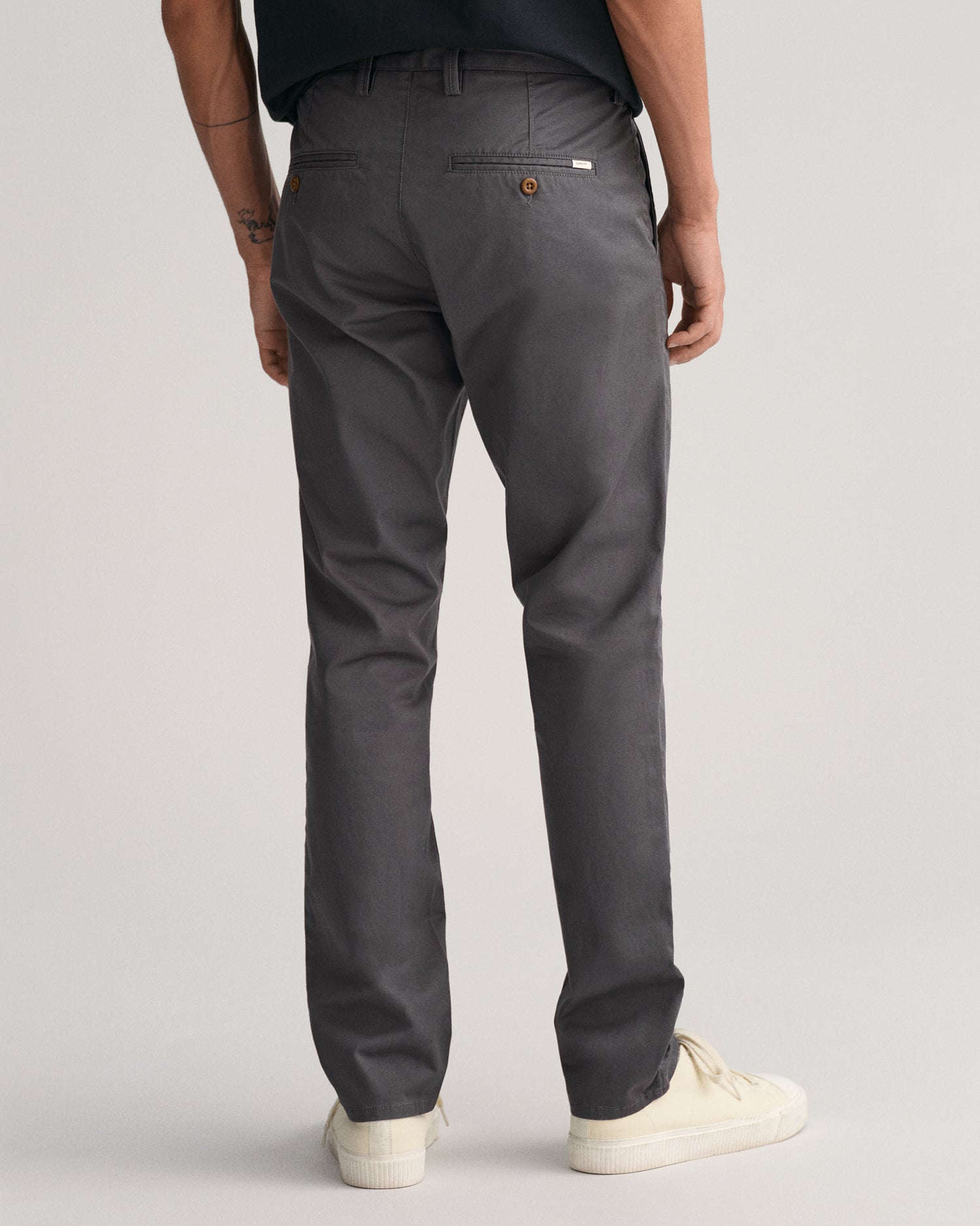 Gant Men Grey Solid Slim Fit Trouser