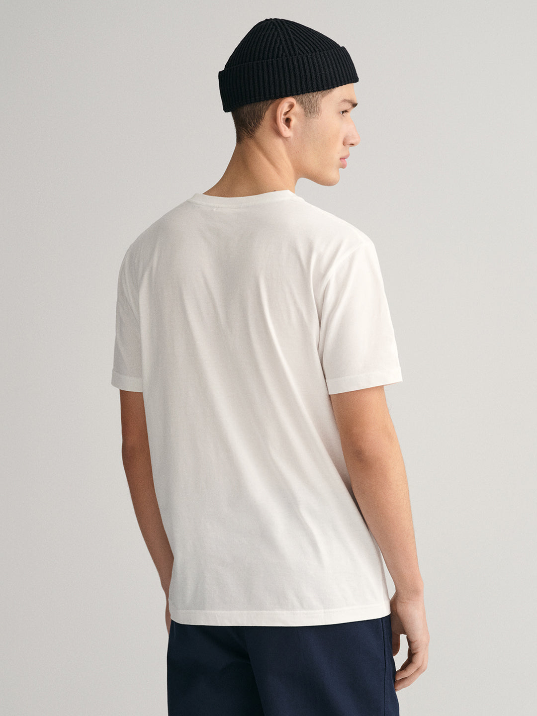 Gant Men White Solid Round Neck Short Sleeves T-Shirt