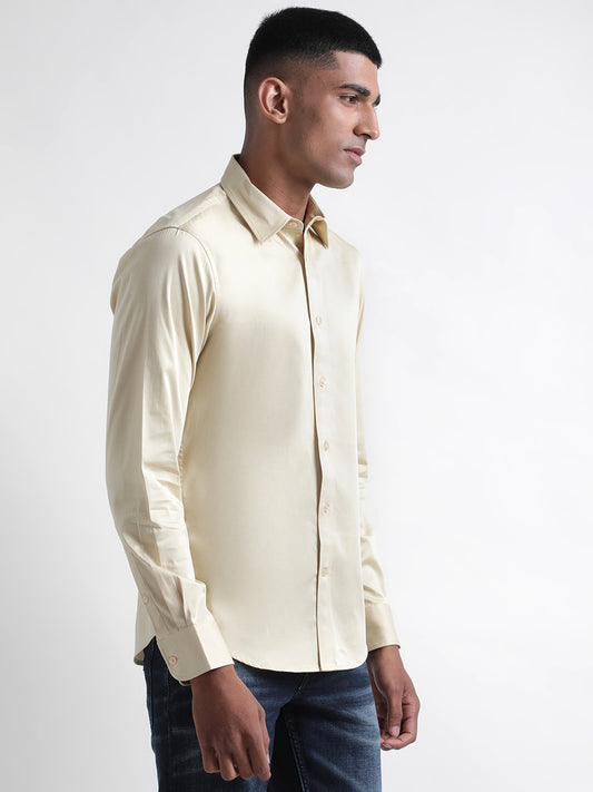 Iconic Men Beige Solid Spread Collar Full Sleeves Shirt