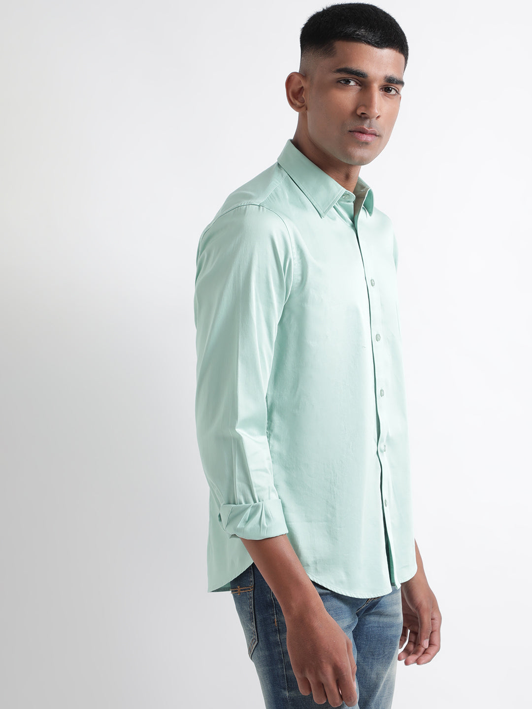 Iconic Men Green Solid Spread Collar Full Sleeves Shirt