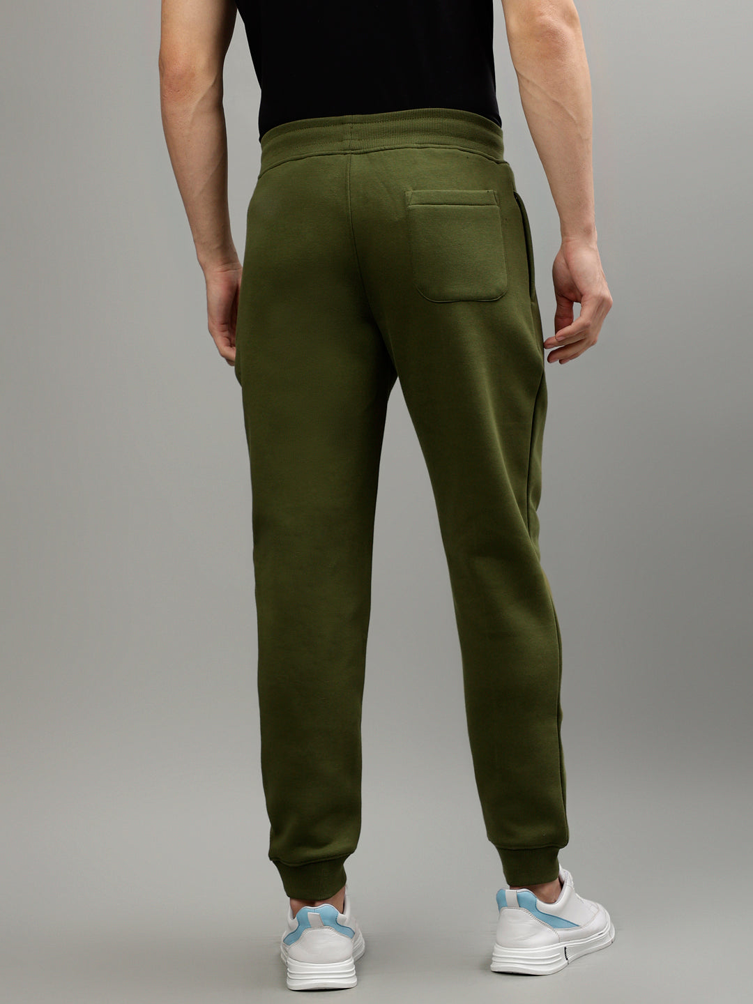 Iconic Men Green Solid Regular Fit Mid-Rise Trackpant