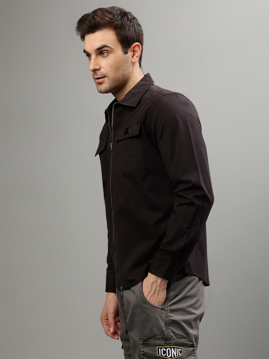 Iconic Men Black Solid Spread Collar Full Sleeves Shirt