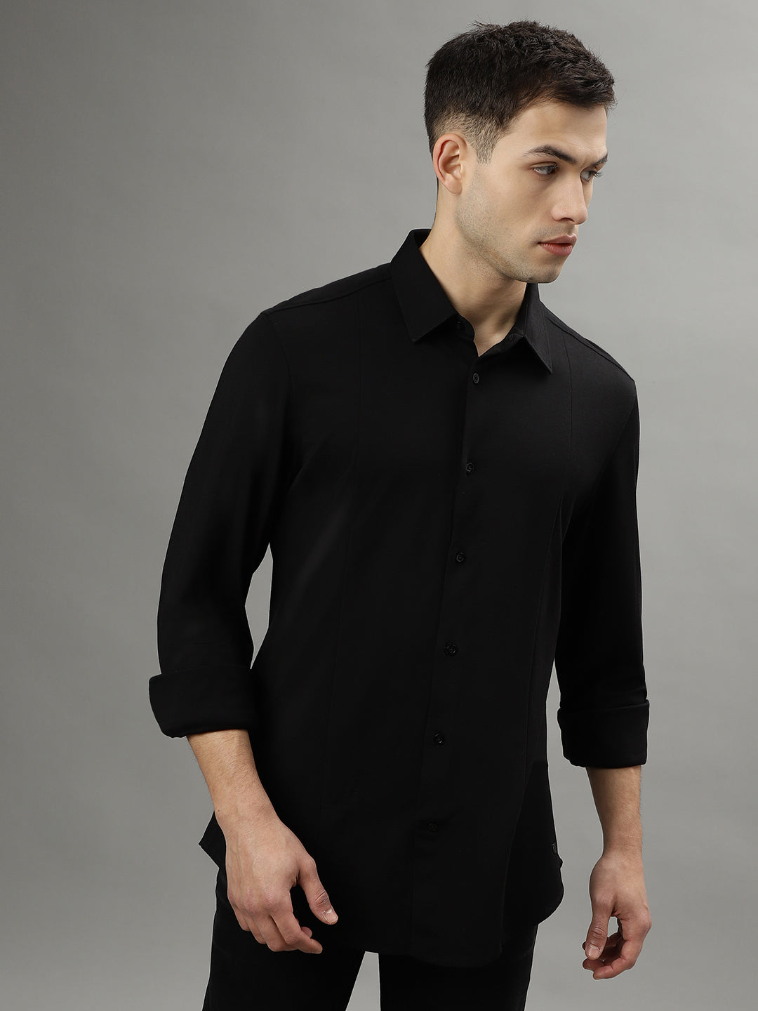 Iconic Men Black Solid Spread Collar Full Sleeves Shirt