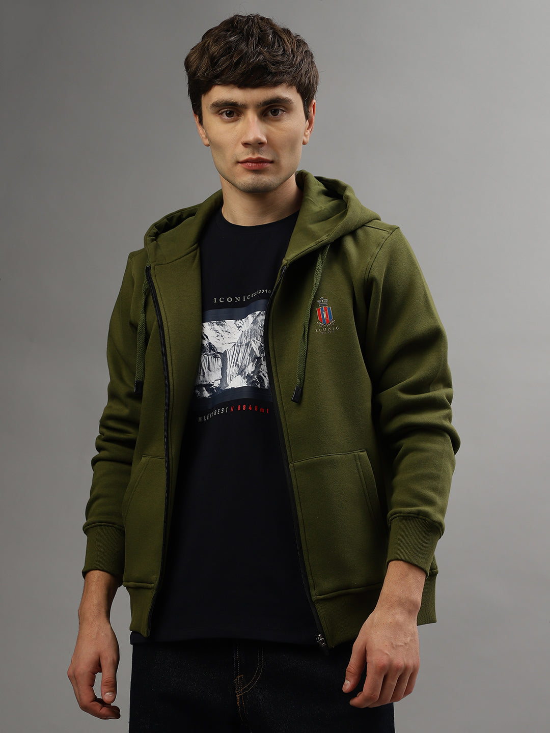 Iconic Men Green Solid Round Neck Full Sleeves Sweatshirt