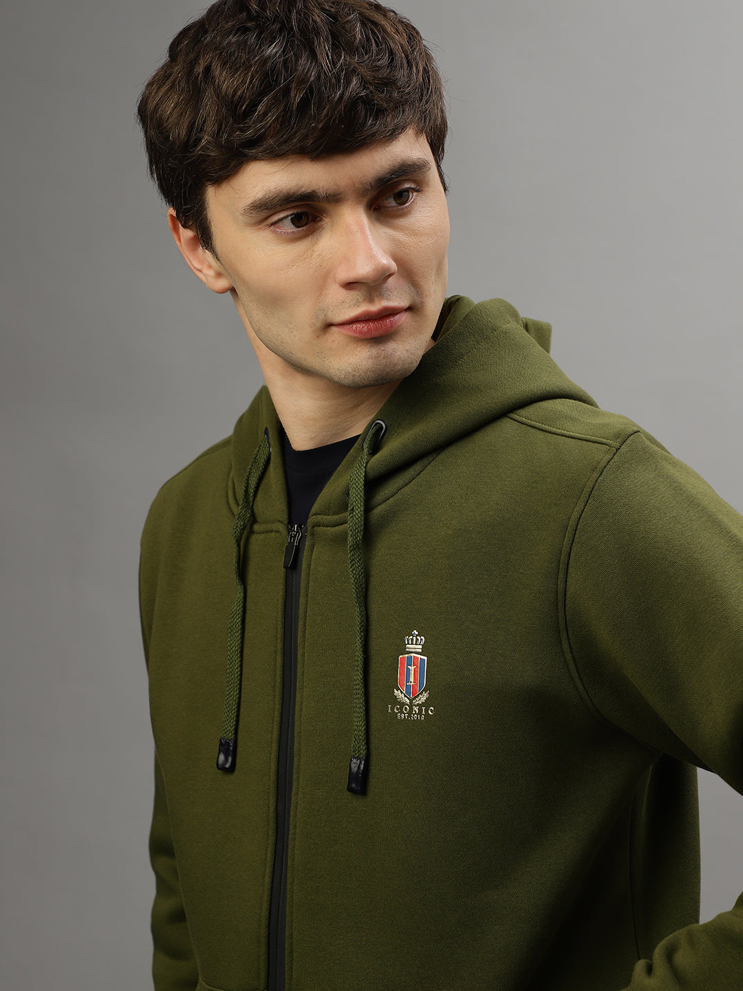 Iconic Men Green Solid Round Neck Full Sleeves Sweatshirt