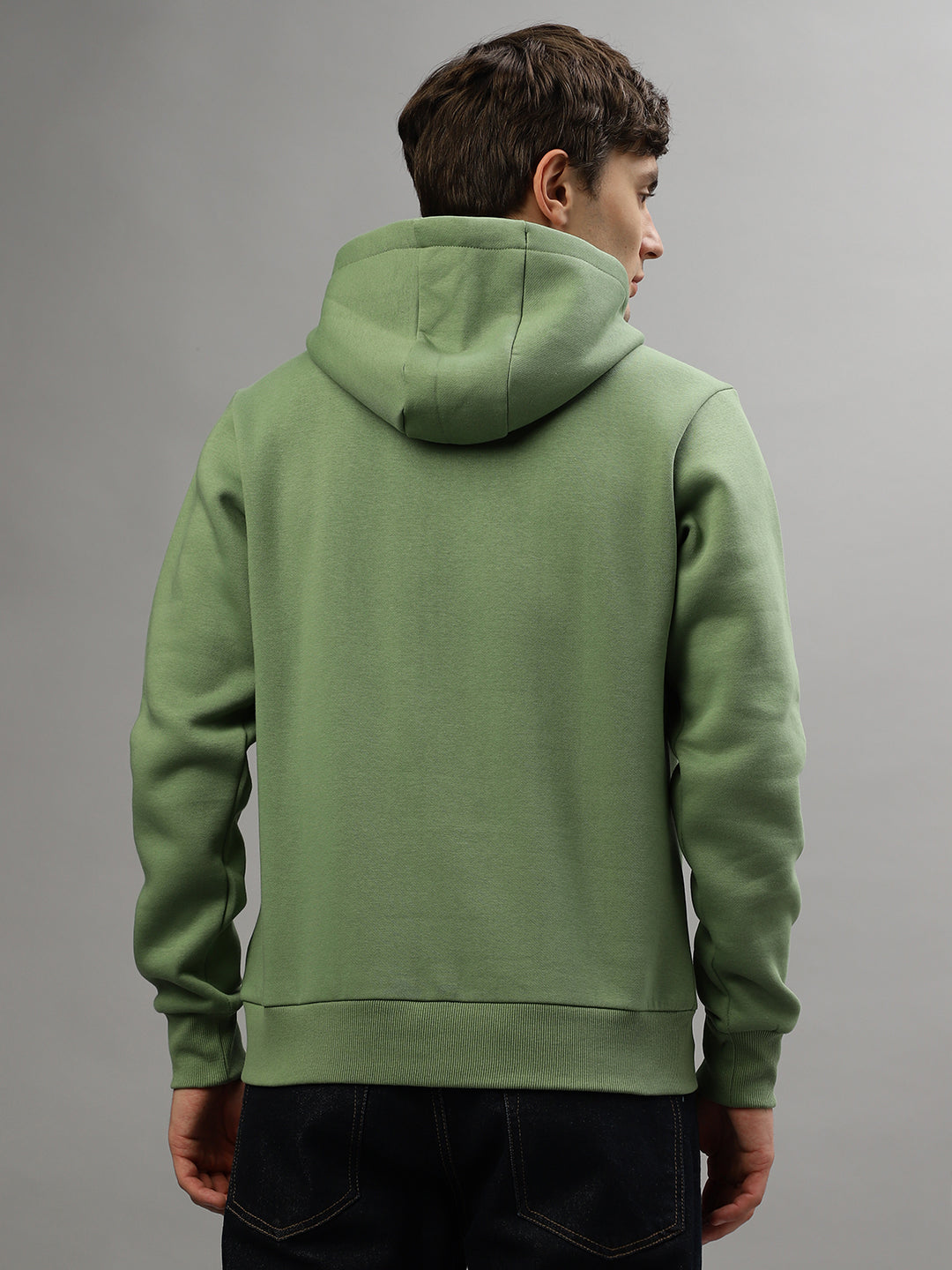 Iconic Men Green Solid Round Neck Full Sleeves Sweatshirt