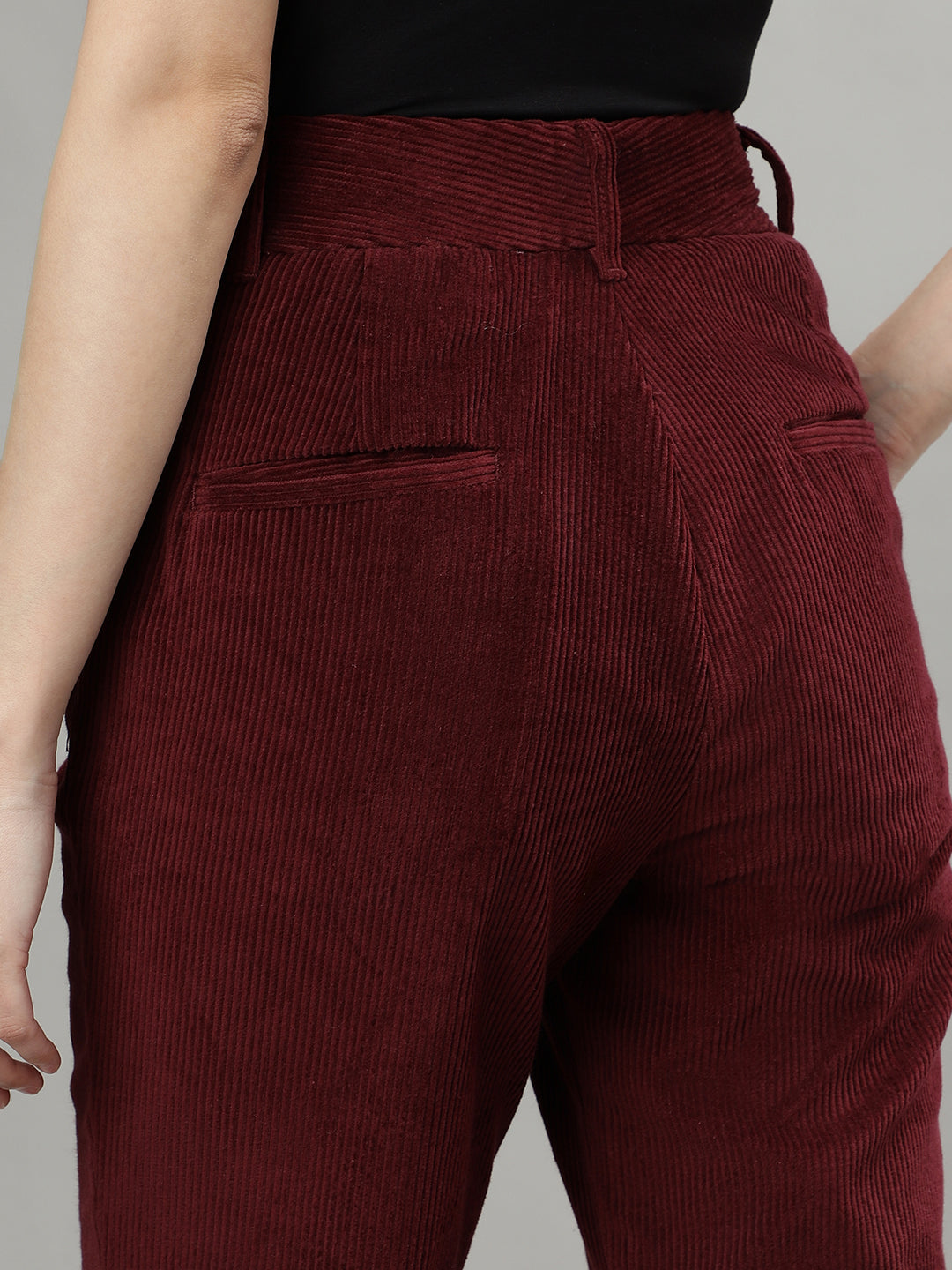 Iconic Women Wine Solid Regular Fit Mid-Rise Trouser