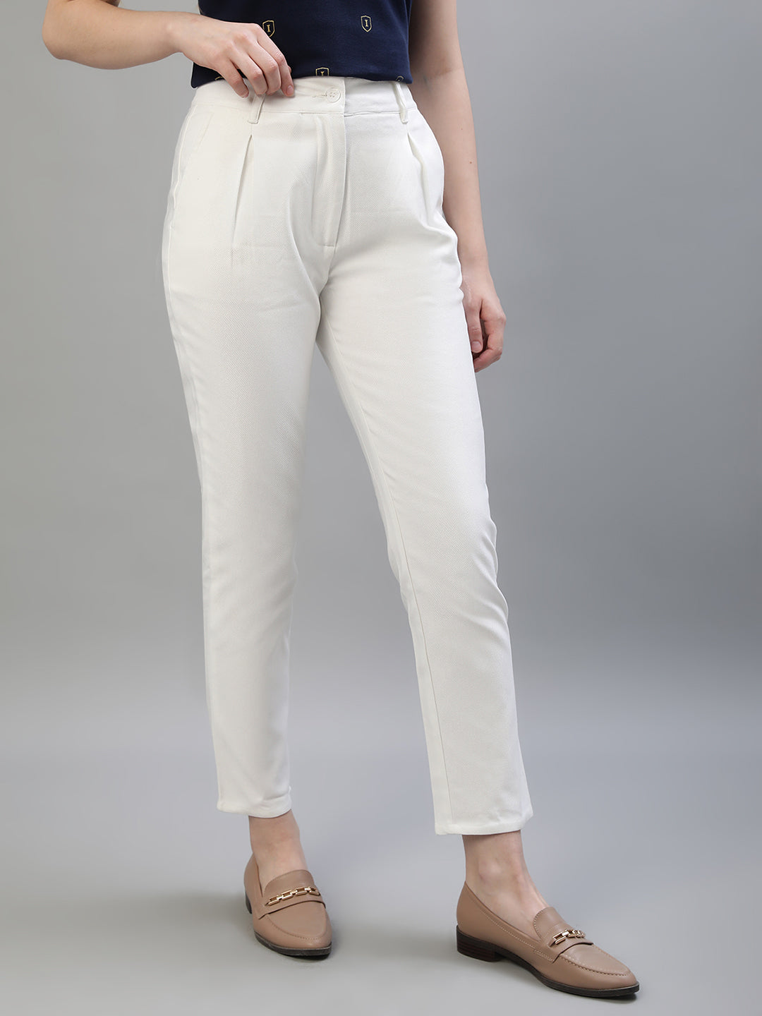 Iconic Women White Solid Regular Fit Mid-Rise Trouser