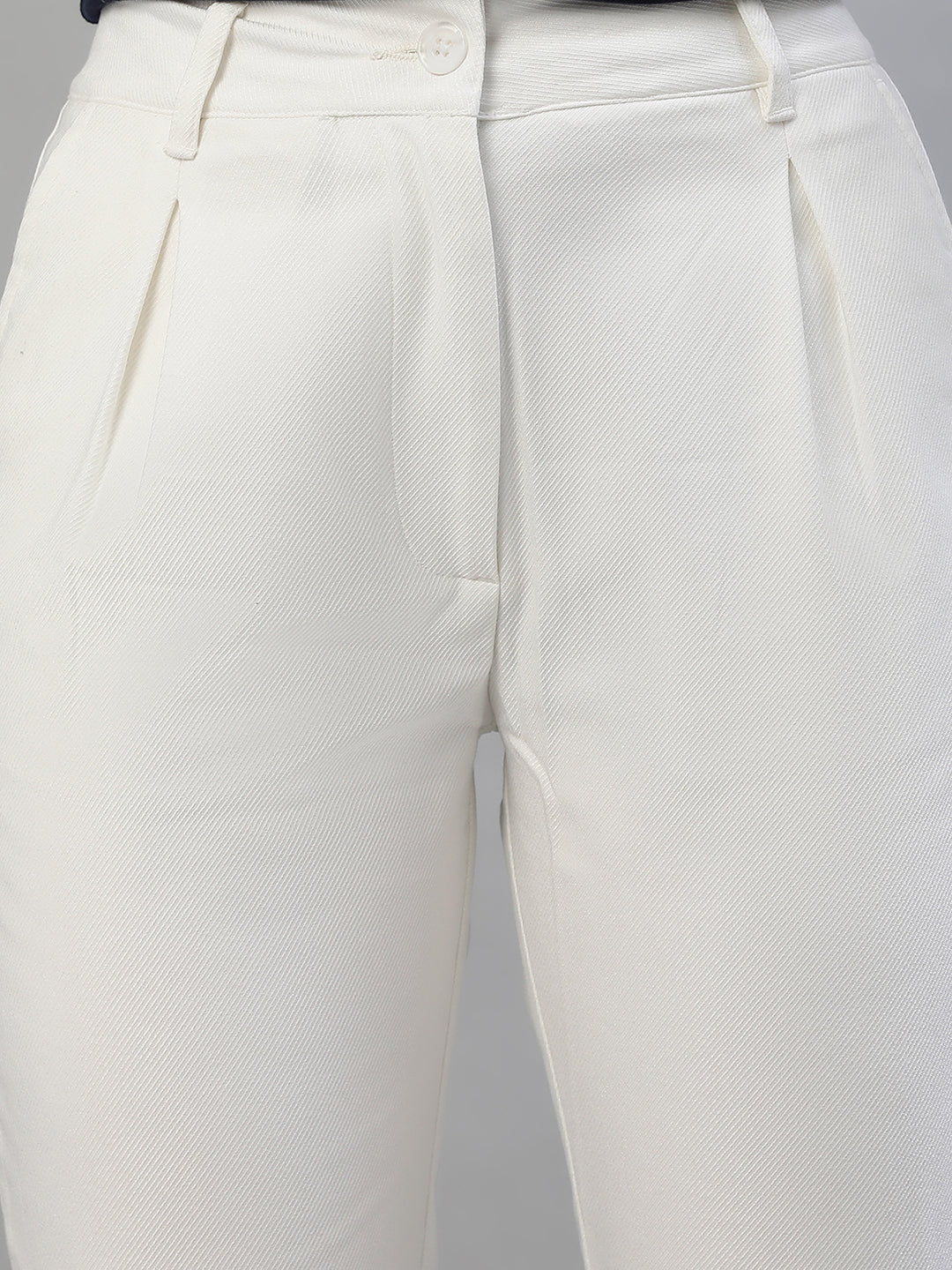 Iconic Women White Solid Regular Fit Mid-Rise Trouser