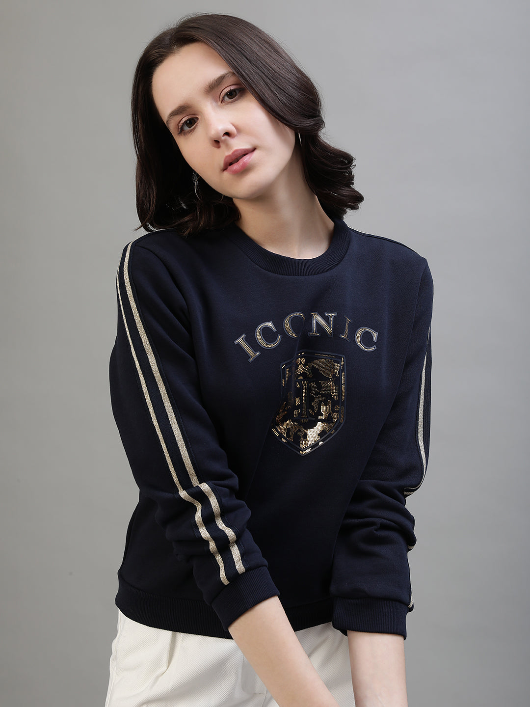 Iconic Women Navy Blue Printed Round Neck Full Sleeves Sweatshirt