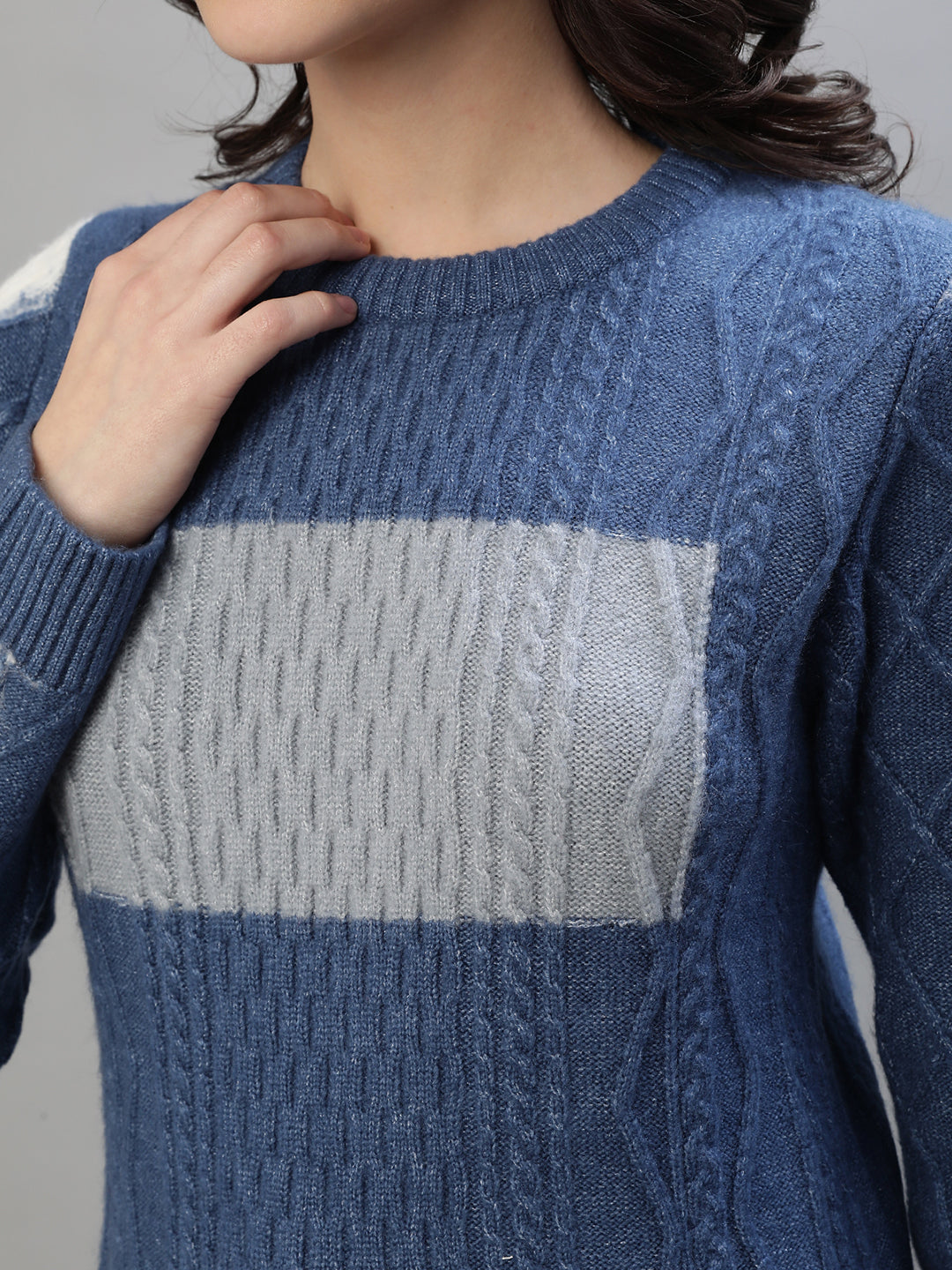 Iconic Women Blue Colorblocked Round Neck Full Sleeves Sweater