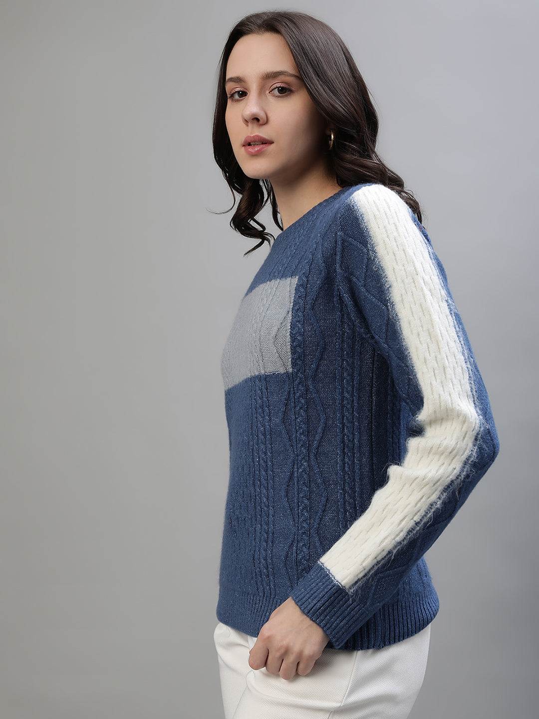 Iconic Women Blue Colorblocked Round Neck Full Sleeves Sweater