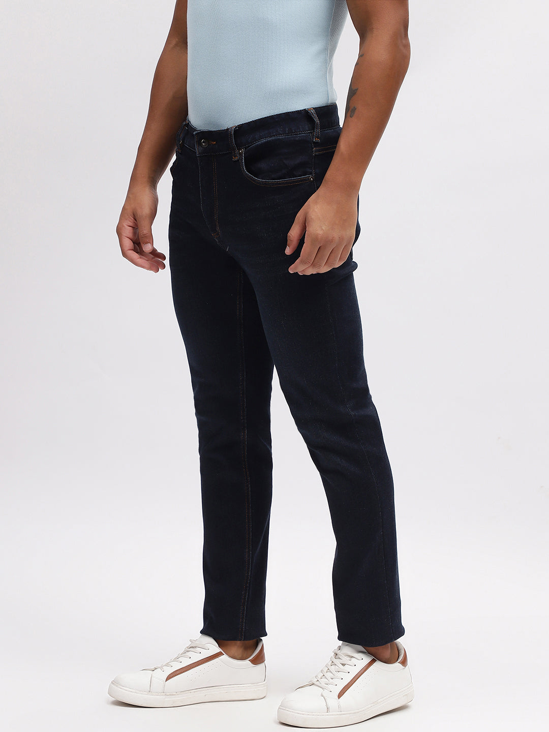 Lindbergh Men Blue Solid Tapered Fit Jeans