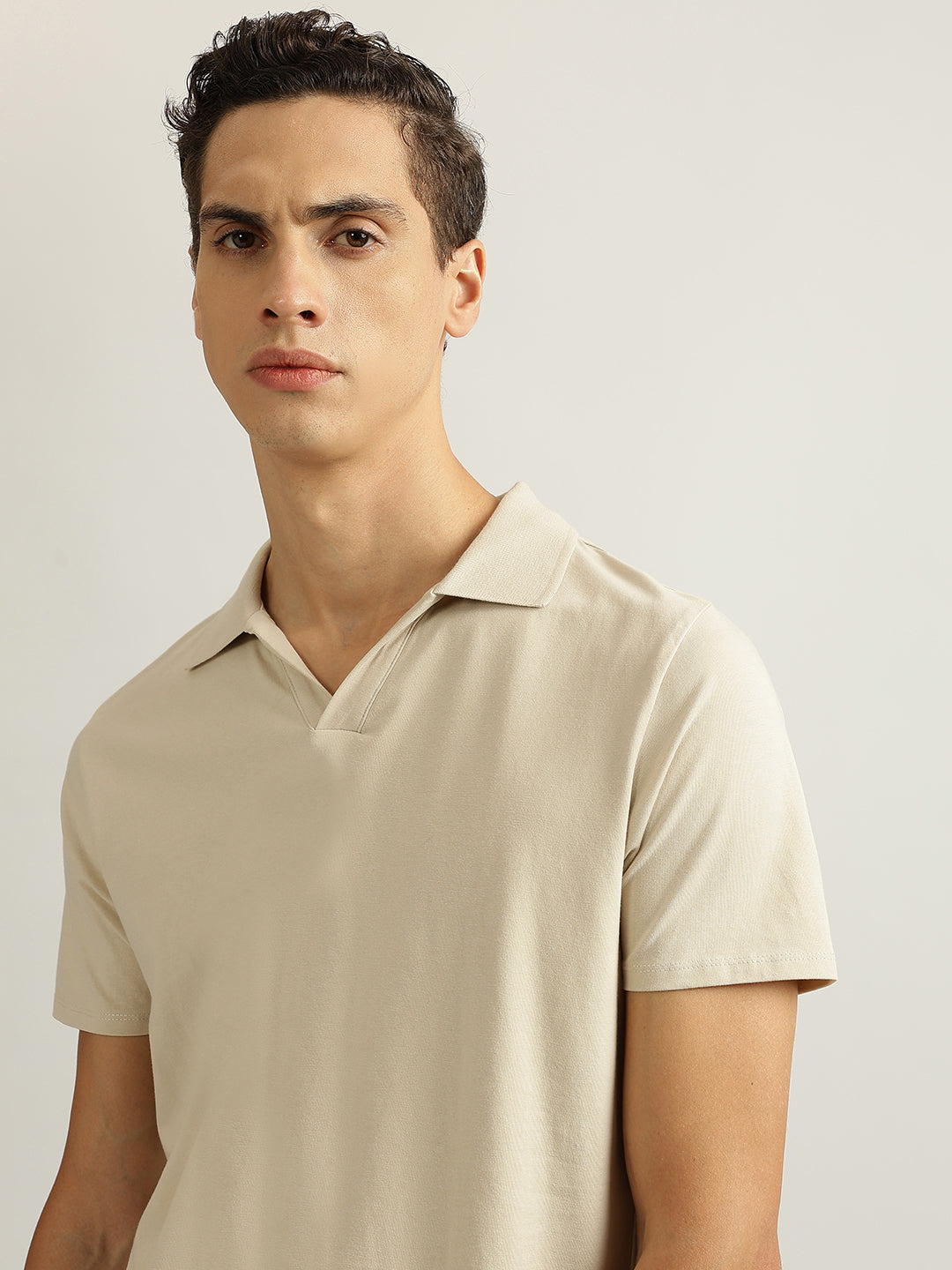 Lindbergh Men Beige Solid Collared Short Sleeves Polo T-Shirt