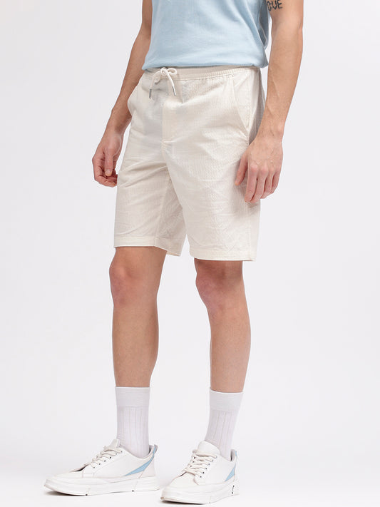 Lindbergh Men White Solid Regular Fit Mid-rise Shorts