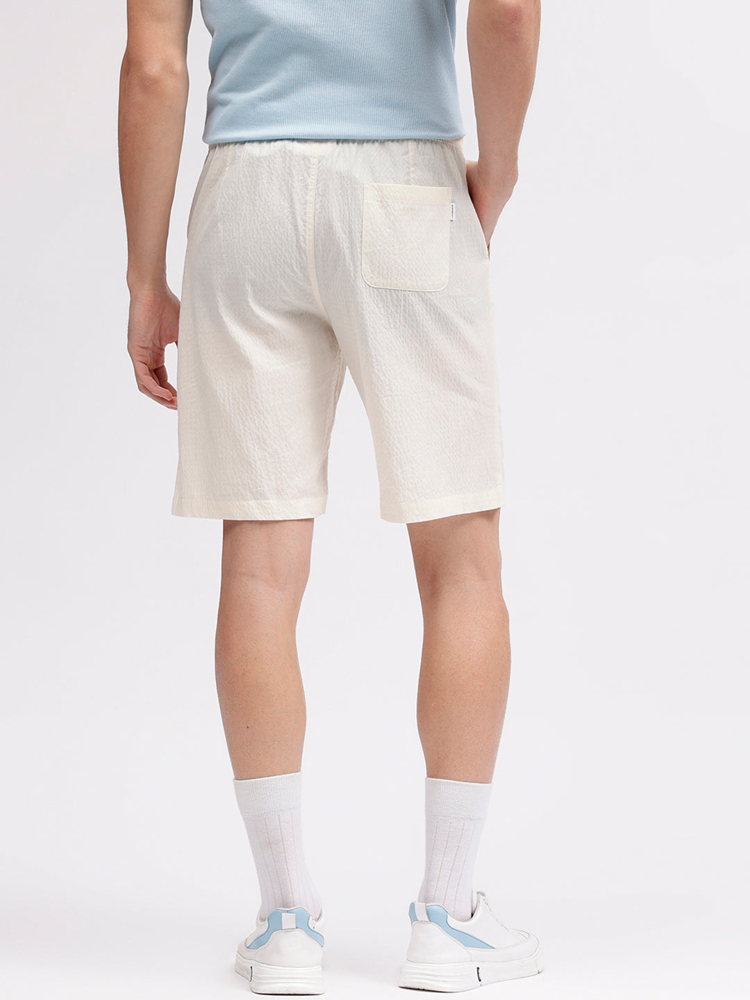 Lindbergh Men White Solid Regular Fit Mid-rise Shorts