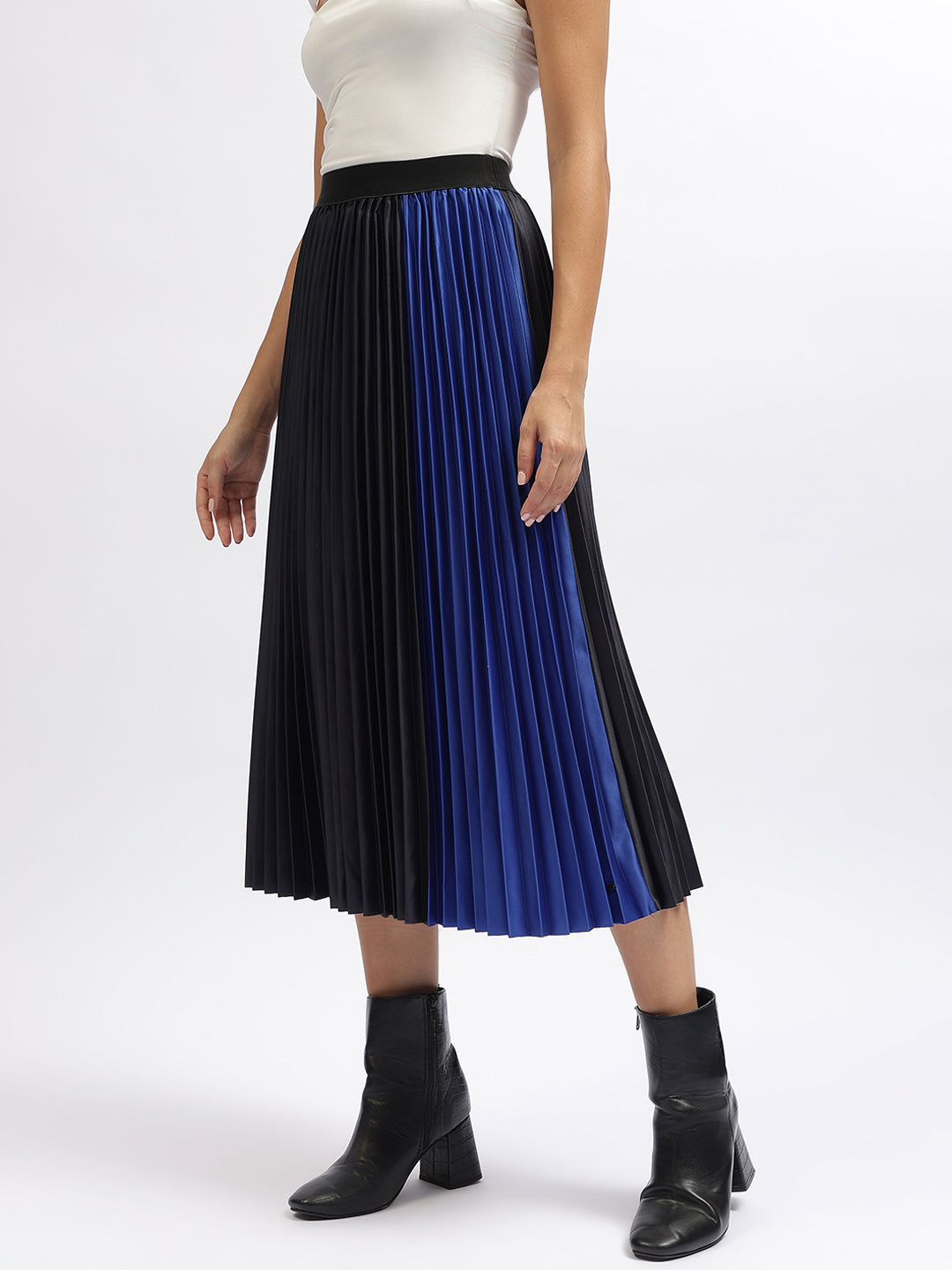 Elle Women Blue Color-Blocked Relaxed Fit Skirt