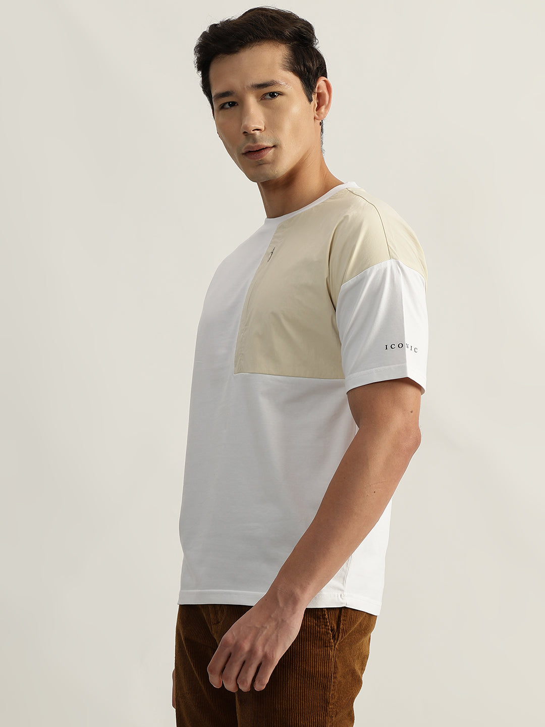 Iconic Men White Colour-Blocked Round Neck Short Sleeves T-Shirt