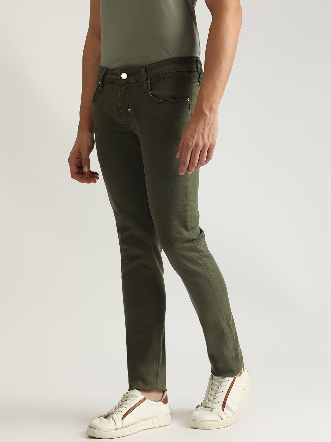 Antony Morato Men Green Solid Mid-Rise Tapered Fit Jeans