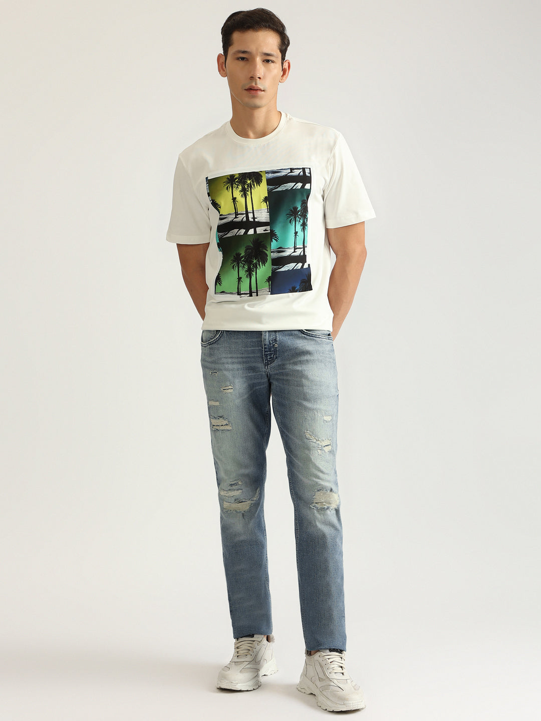 Antony Morato Men Blue Washed Mid-Rise Tapered Fit Jeans