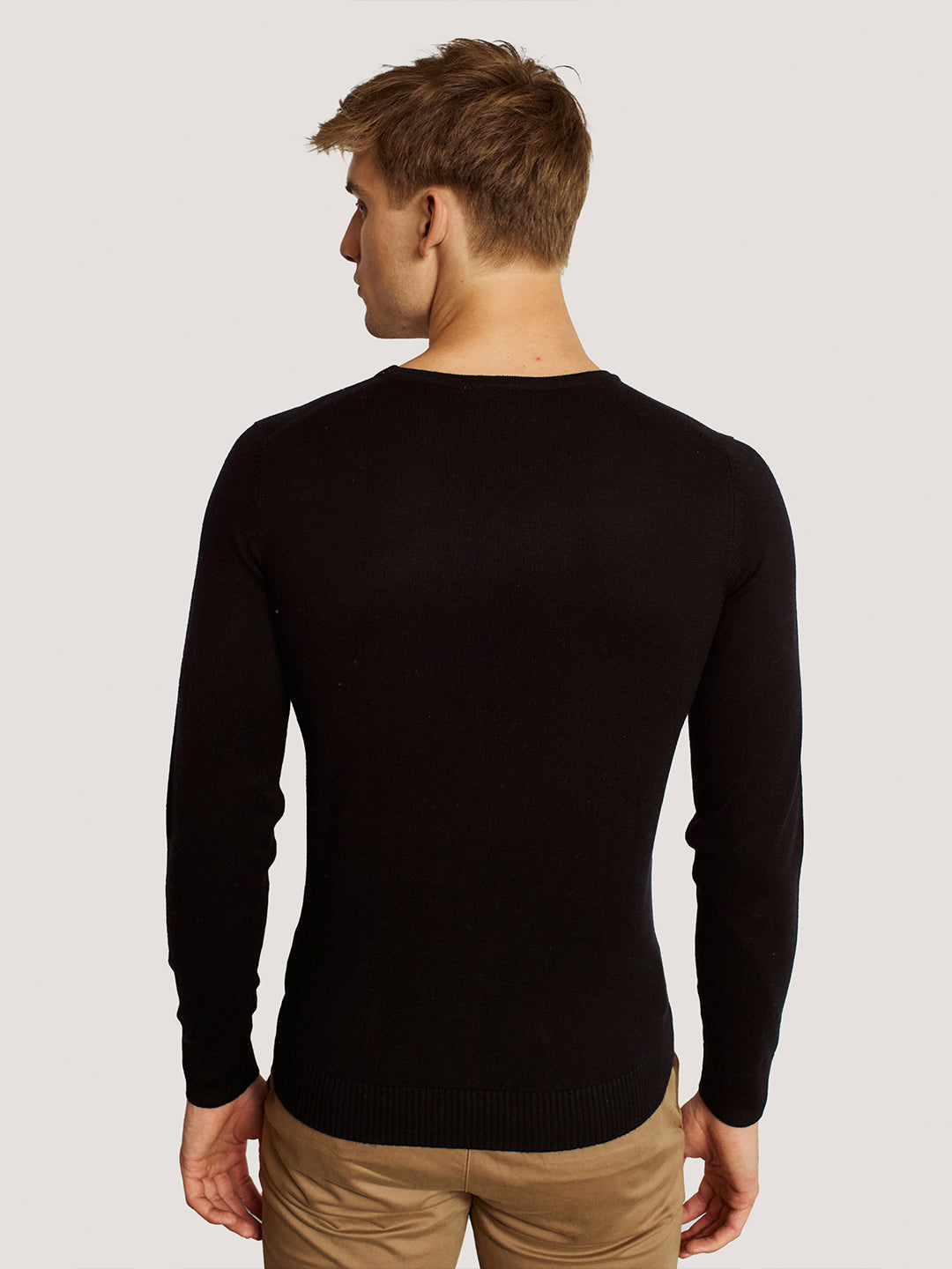 Bruun & Stengade Men Black Solid Round Neck Full Sleeves Pullover Style Sweater