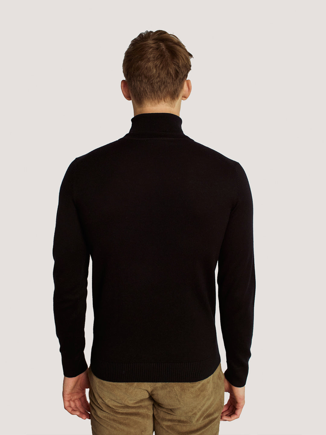 Bruun & Stengade Men Black Solid Turtle Neck Full Sleeves Pullover Style Sweater