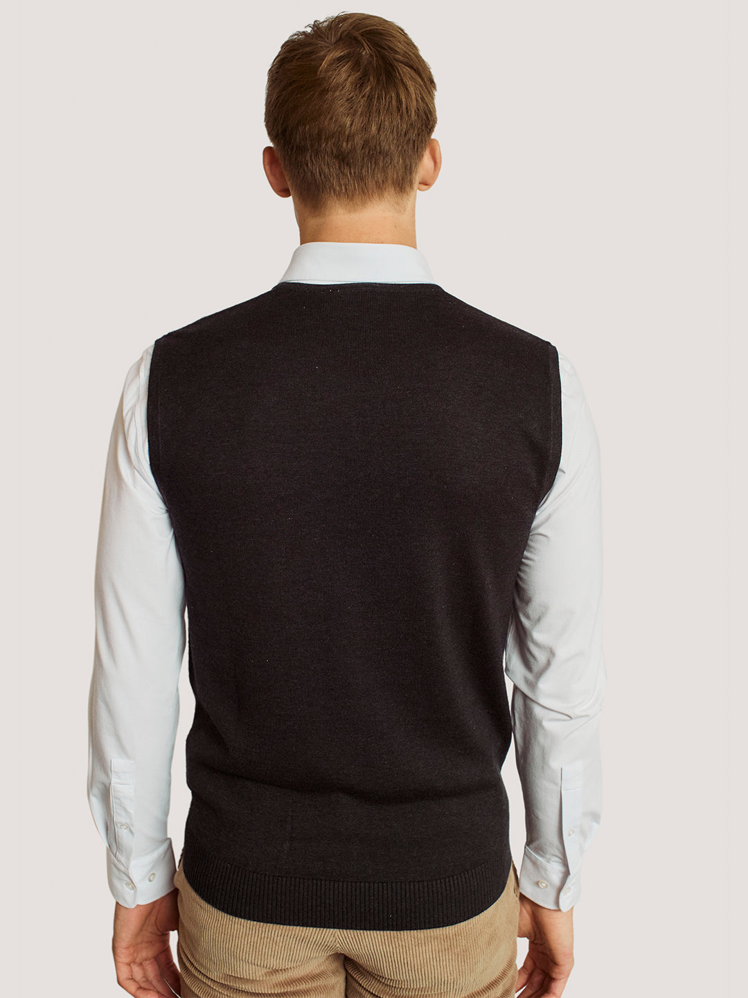 Bruun & Stengade Men Black Solid Round Neck Sleeveless Pullover Style Sweater