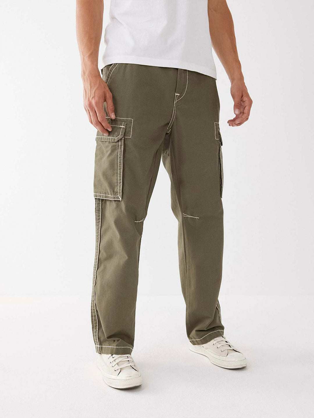 True Religion Men Green Solid Oversized Mid-Rise Cargo Trouser