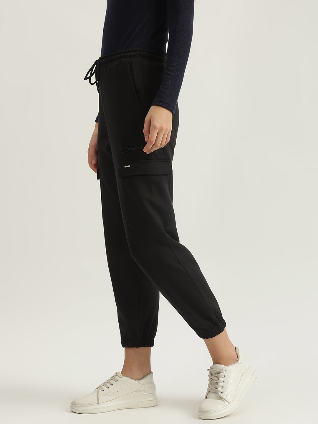 Elle Women Black Solid Relaxed Fit Mid-Rise Joggers Style Trouser