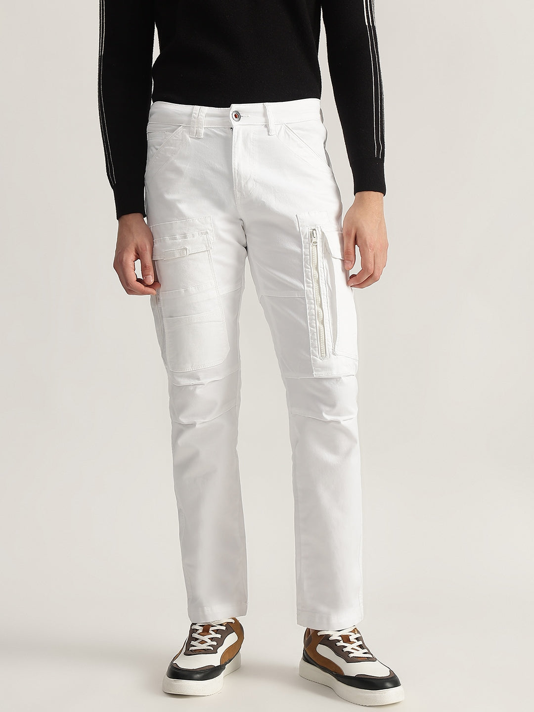 Iconic Men White Solid Regular Fit Cargo Trouser