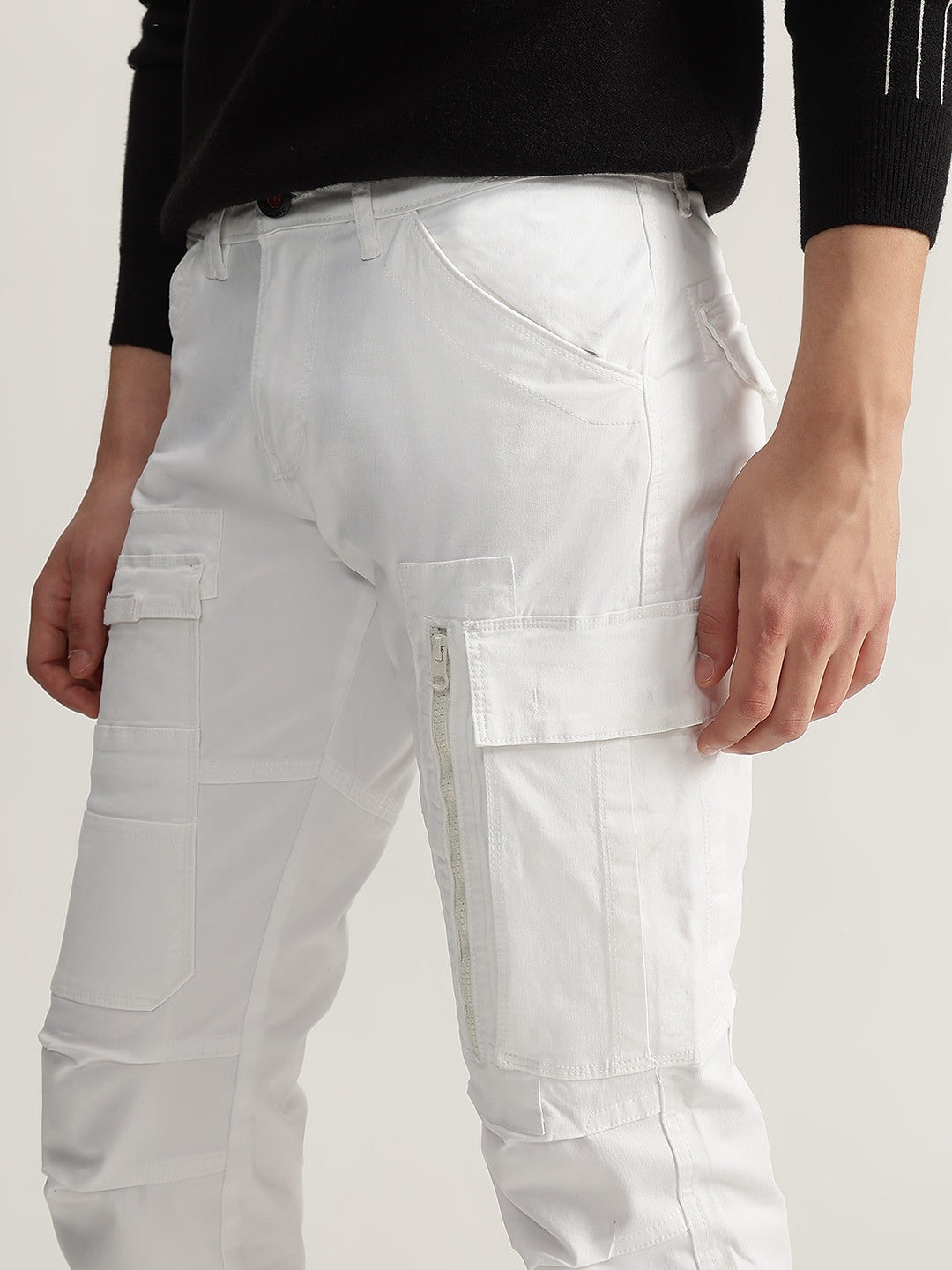 Iconic Men White Solid Regular Fit Cargo Trouser