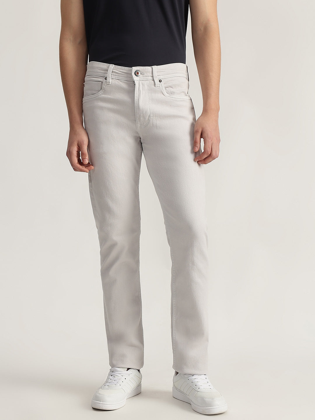 Iconic Men Grey Solid Slim Tapered Jeans