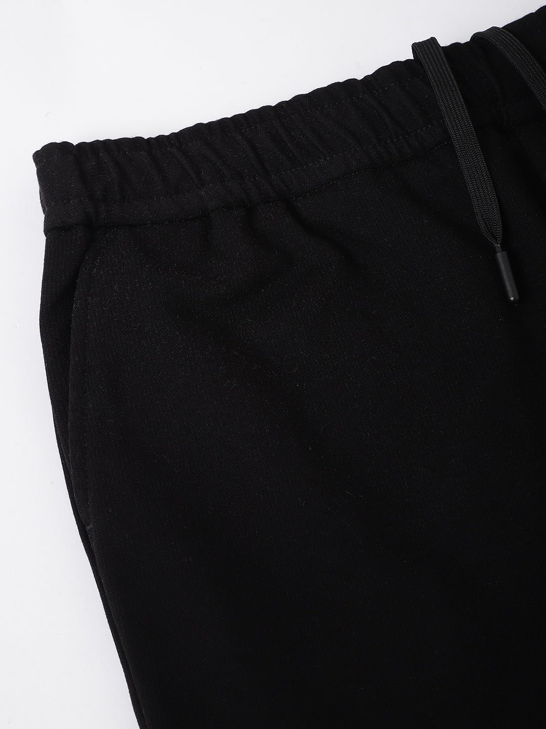 Iconic Men Black Solid Regular Fit Trackpant