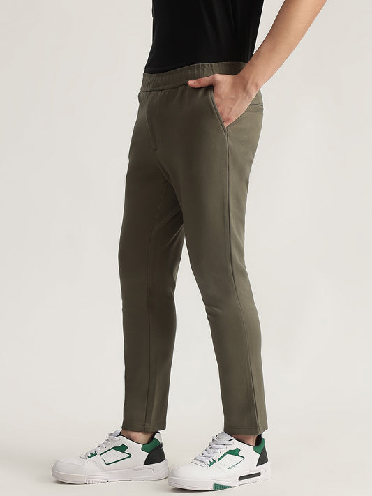 Iconic Men Green Solid Regular Fit Flat-Front Trouser