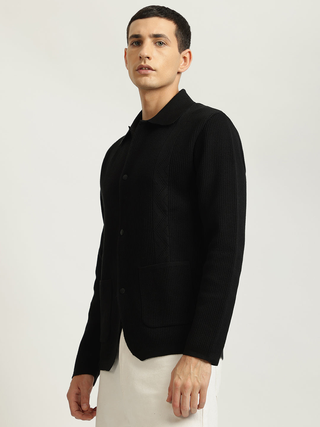 Iconic Men Black Solid Spread Collar Full Sleeves Shirt