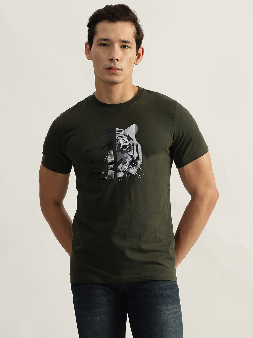 Iconic Men Olive Printed Round Neck Short Sleeves T-Shirt