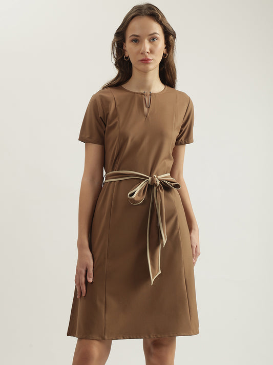 Iconic Women Brown Solid Round Neck Short Sleeves A-Line Dress