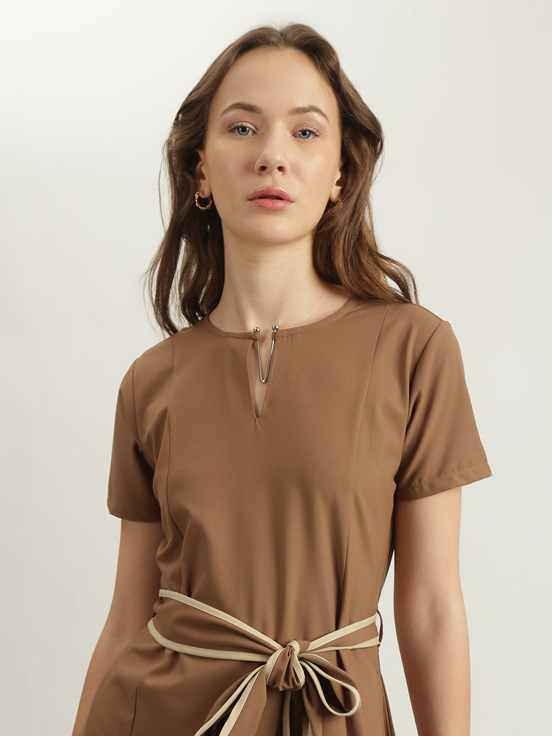 Iconic Women Brown Solid Round Neck Short Sleeves A-Line Dress