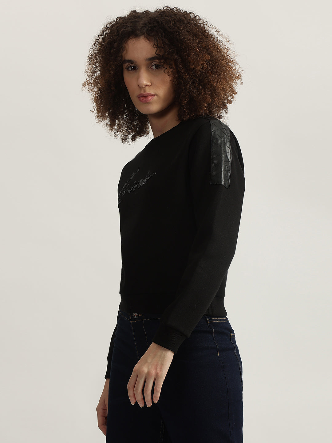 Iconic Women Black Solid Round Neck Full Sleeves Sweatshirt