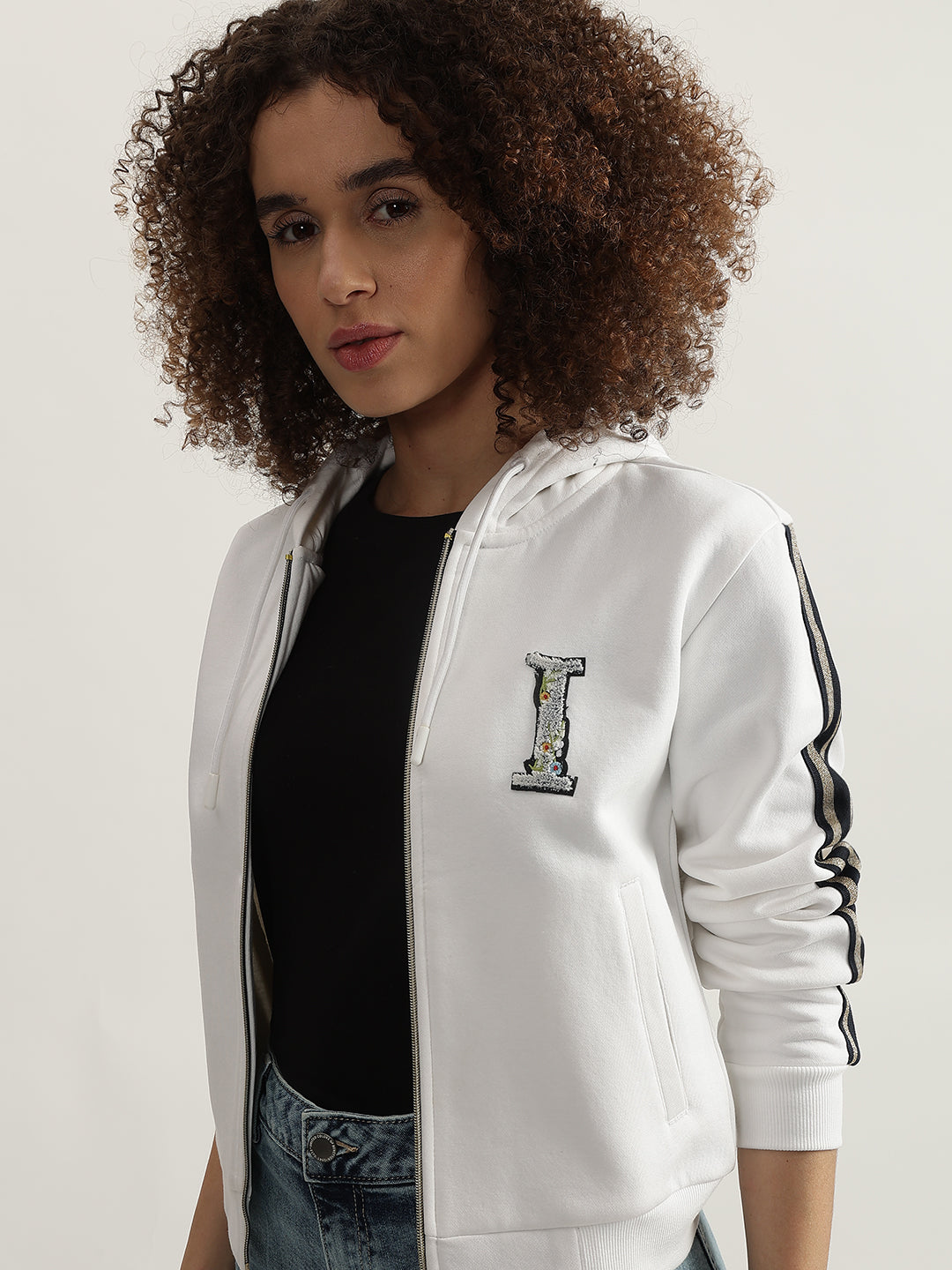 Iconic Women White Solid Hooded Full Sleeves Zip Through Sweatshirt