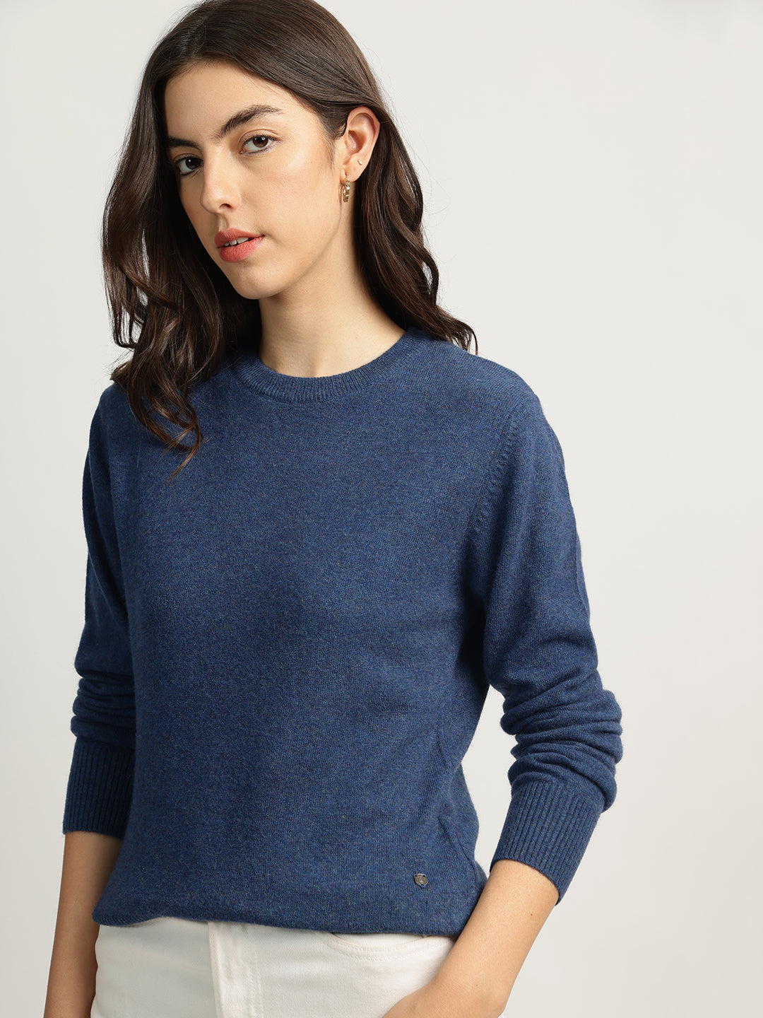 Iconic Women Blue Solid Round Neck Full Sleeves Sweater