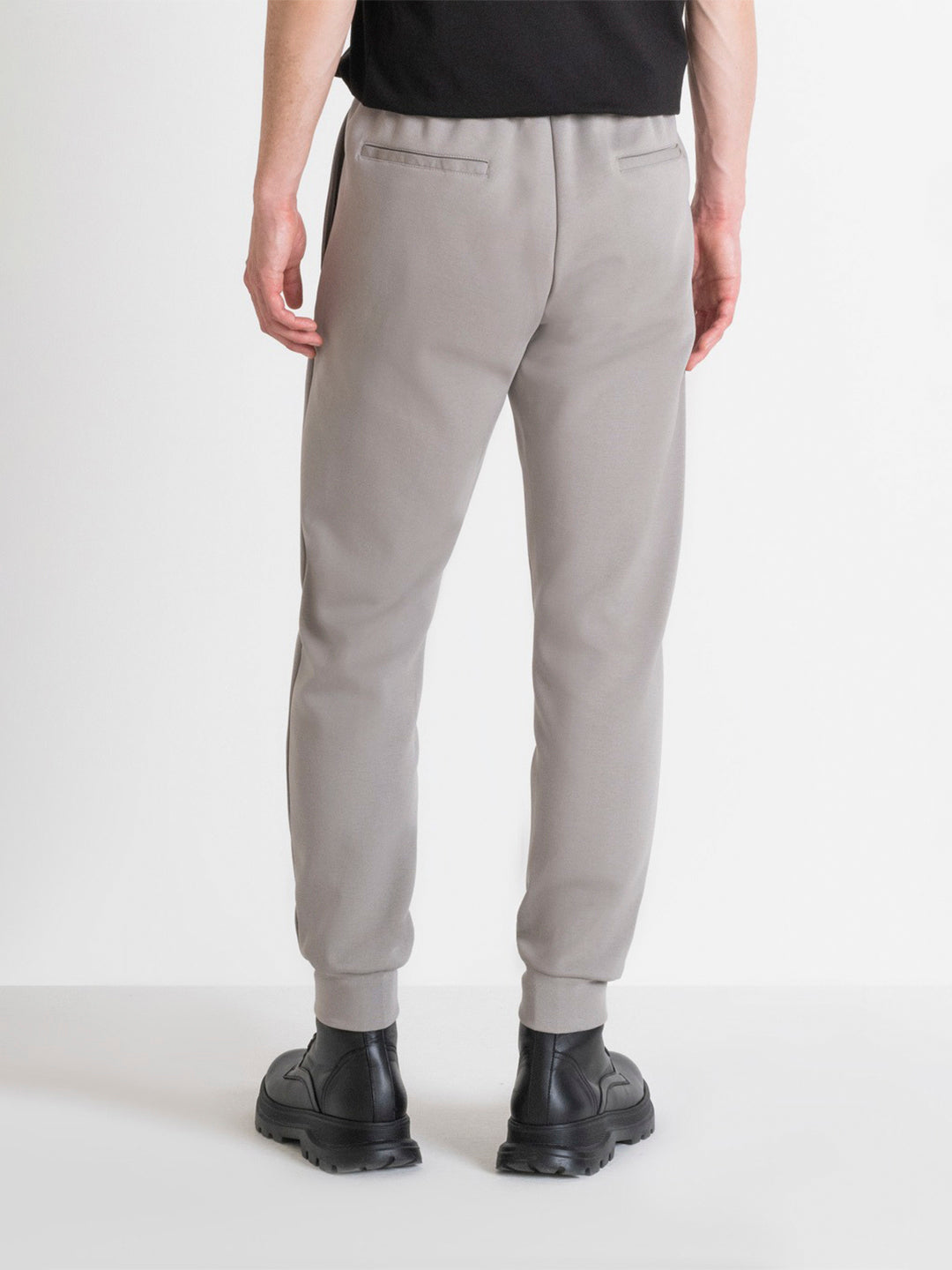 Antony Morato Men Grey Solid Carrot Fit Mid-Rise Joggers Style Track Pant