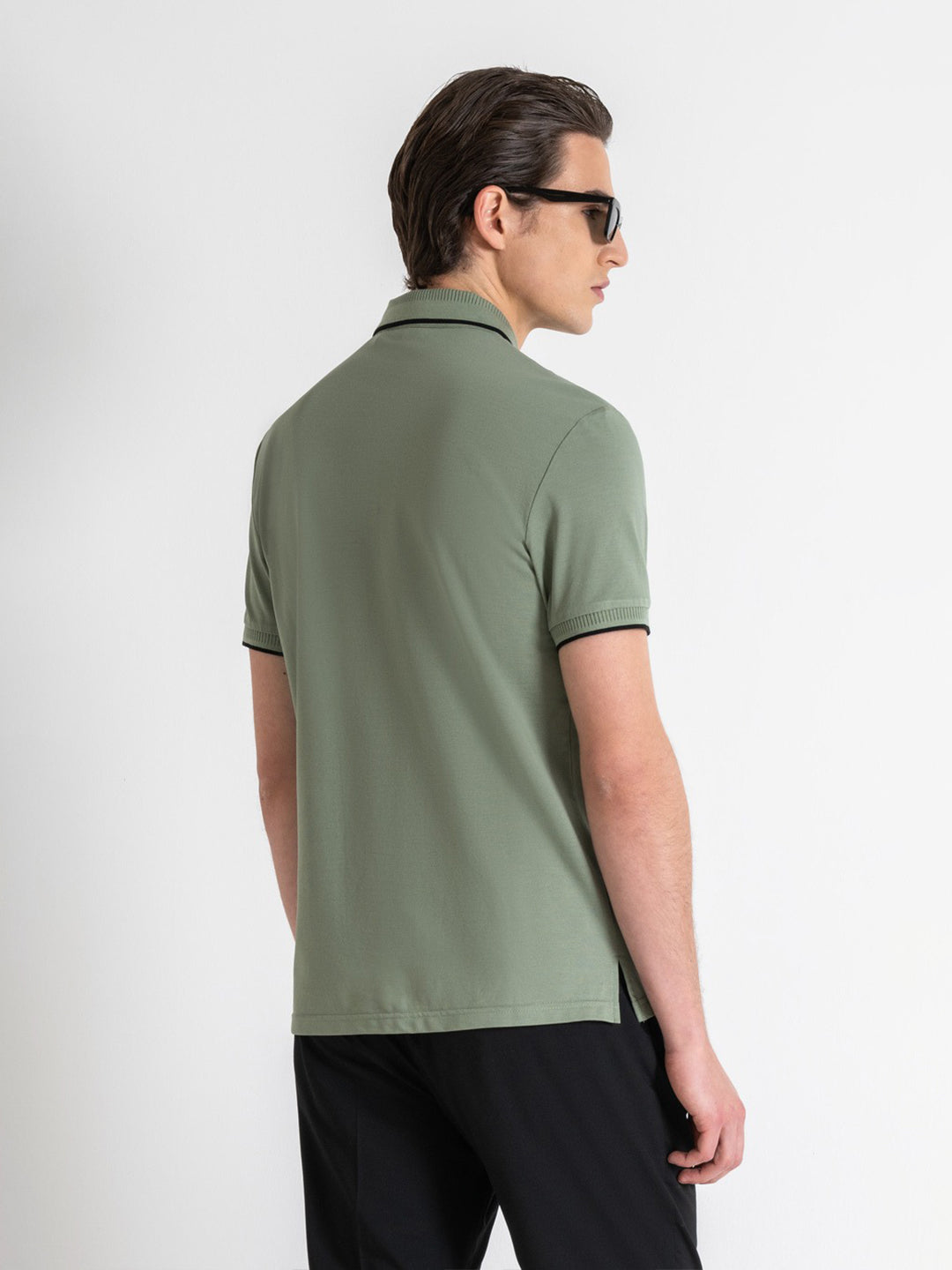 Antony Morato Men Green Solid Collared Short Sleeves Polo T-shirt