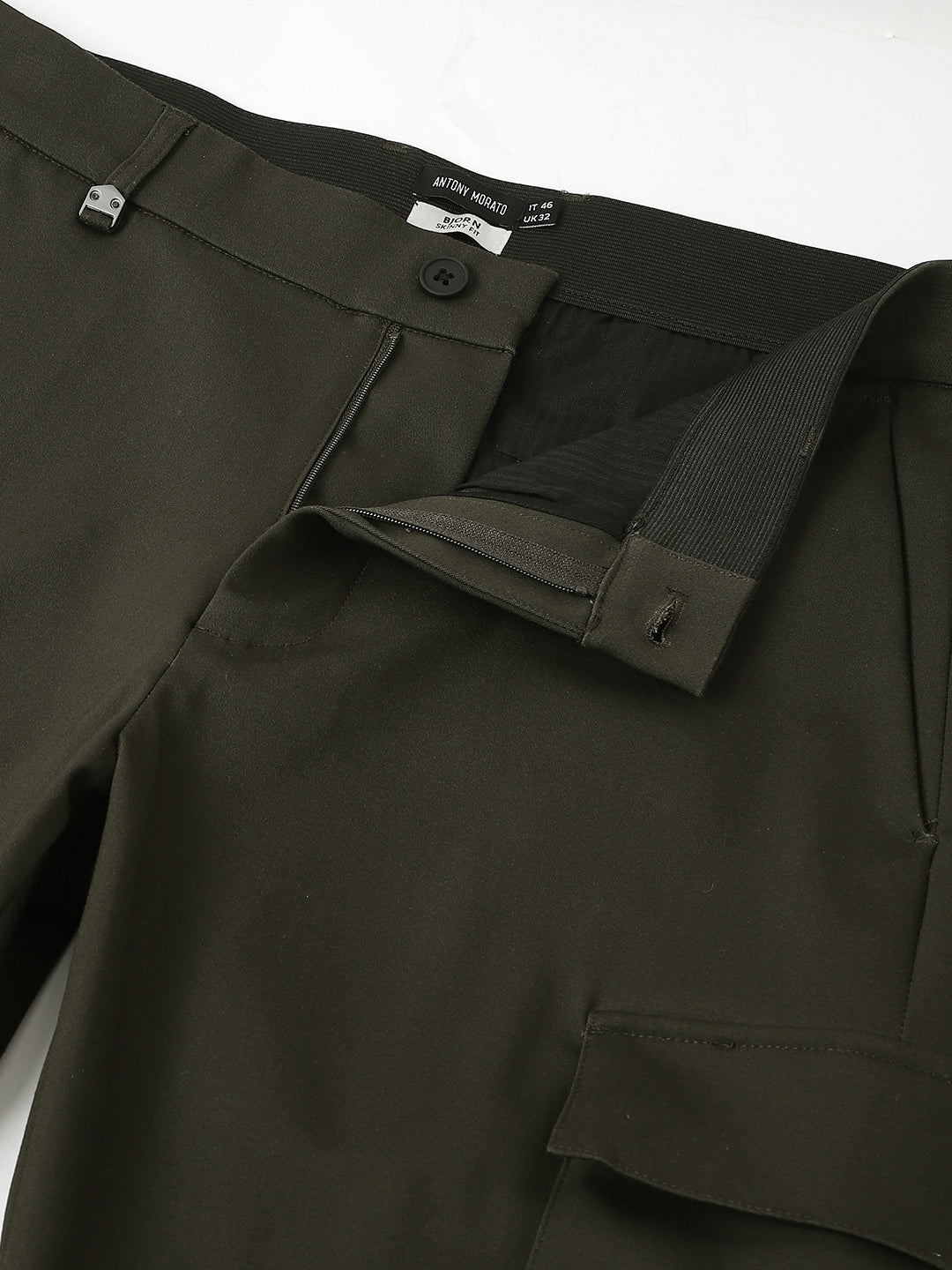 Antony Morato Men Solid Mid-Rise Cargo Trouser