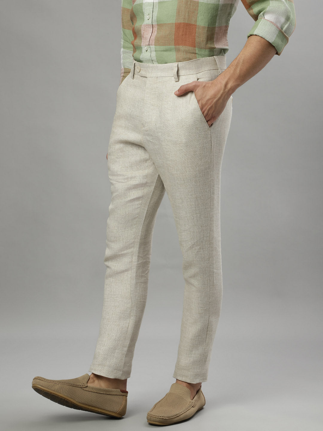 Iconic Men Beige Solid Regular Fit Trouser