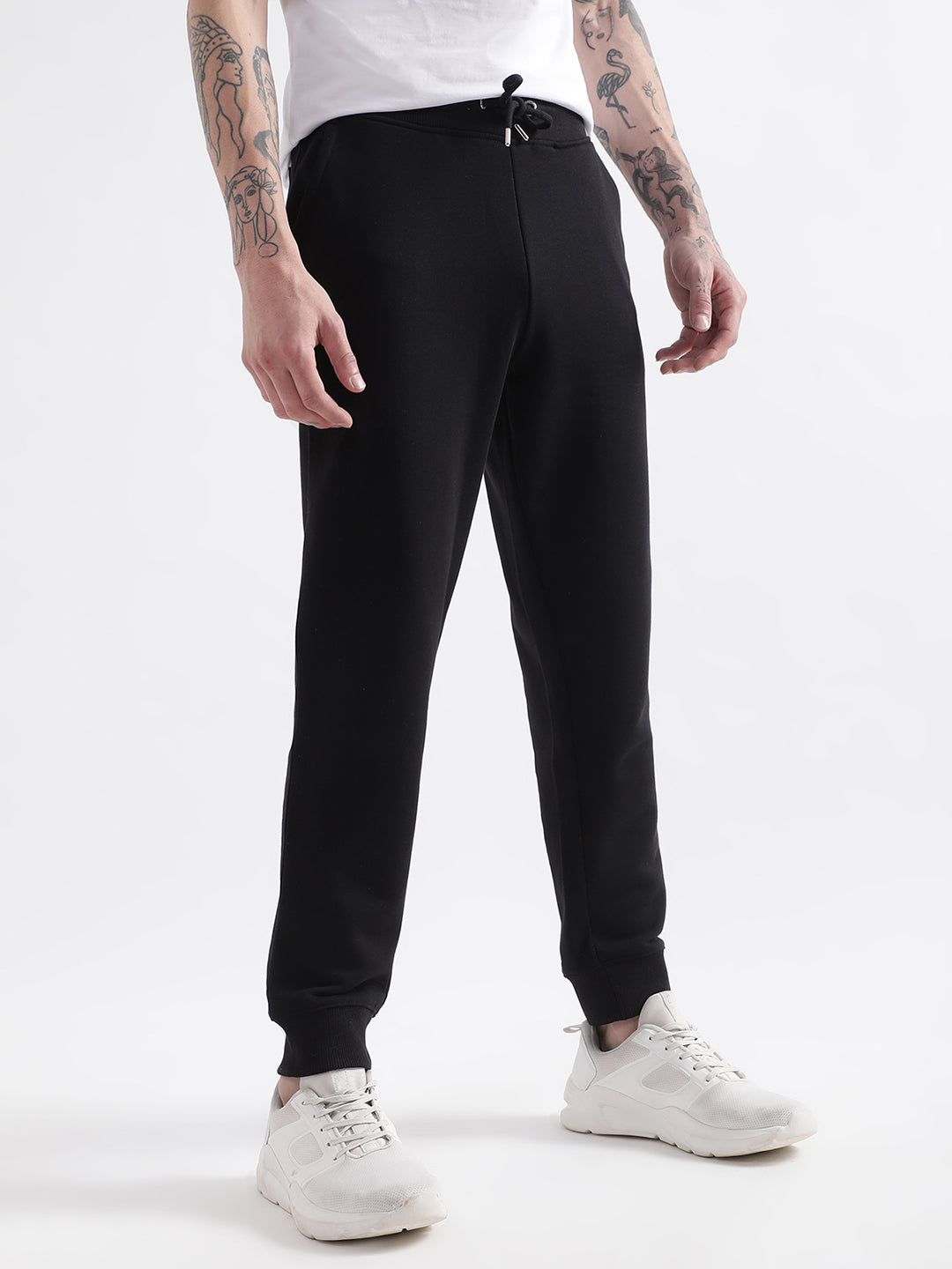 Gant Men Black Solid Relaxed Fit Sweatpant