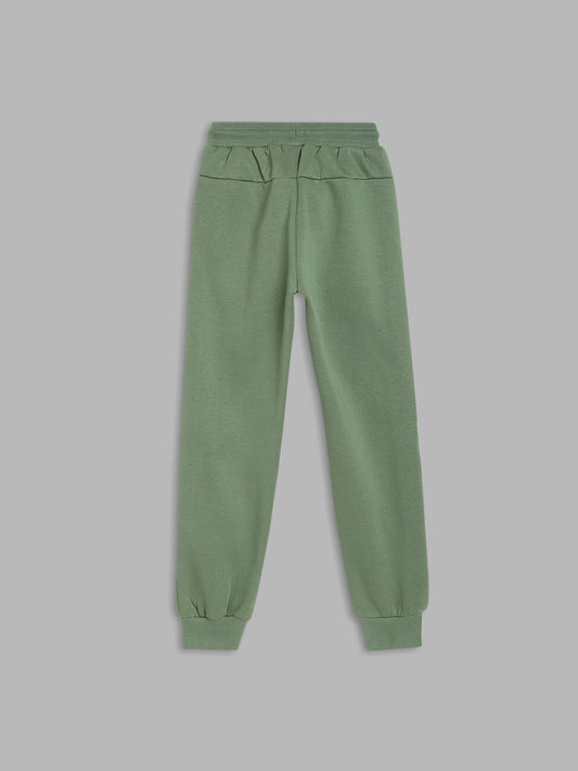 Blue Giraffe Boys Green Solid Regular Fit Sweatpant