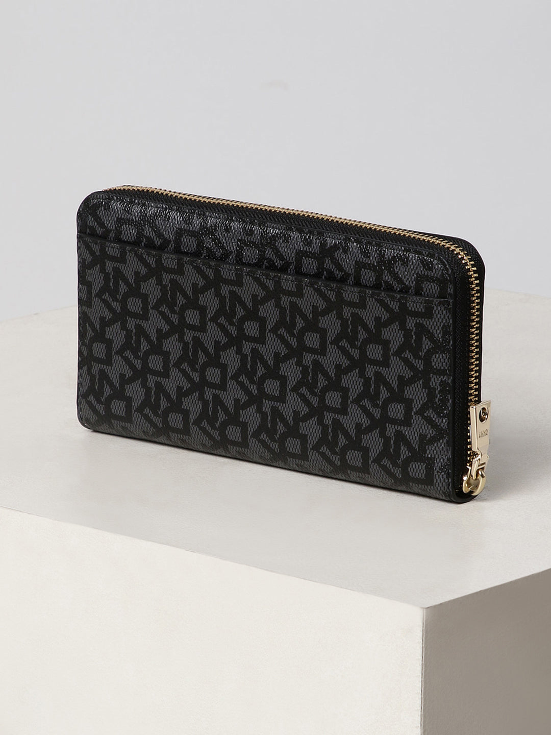 DKNY Purse Wallet Envelope Faux Leather Coin Pouch Black White Zip Wrist  Strap | eBay