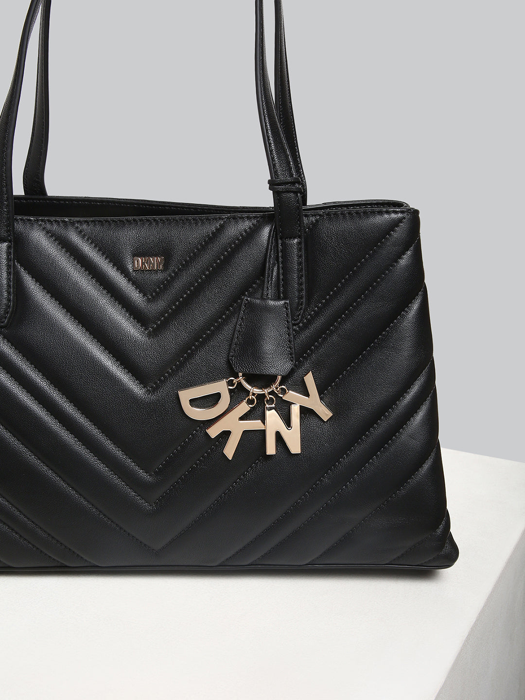 DKNY LOGO Brand New Classic Black Purse Handbag Zip Body Satchel 🎁🥰💫 |  eBay
